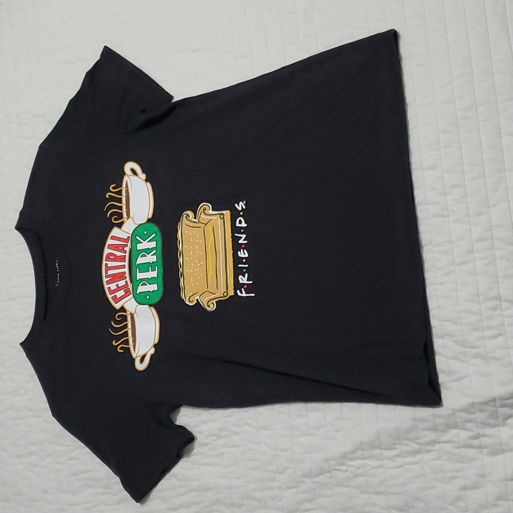 Friends black tee, size XS